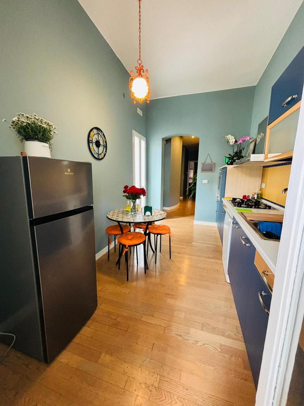 4 Seasons Signorile Apartman Bari Kültér fotó